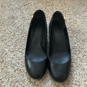 Tory burch size 7.5 (id say a wider fit)